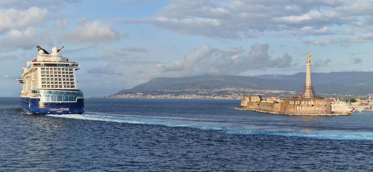 Jolly Charme Suite Messina Exterior foto