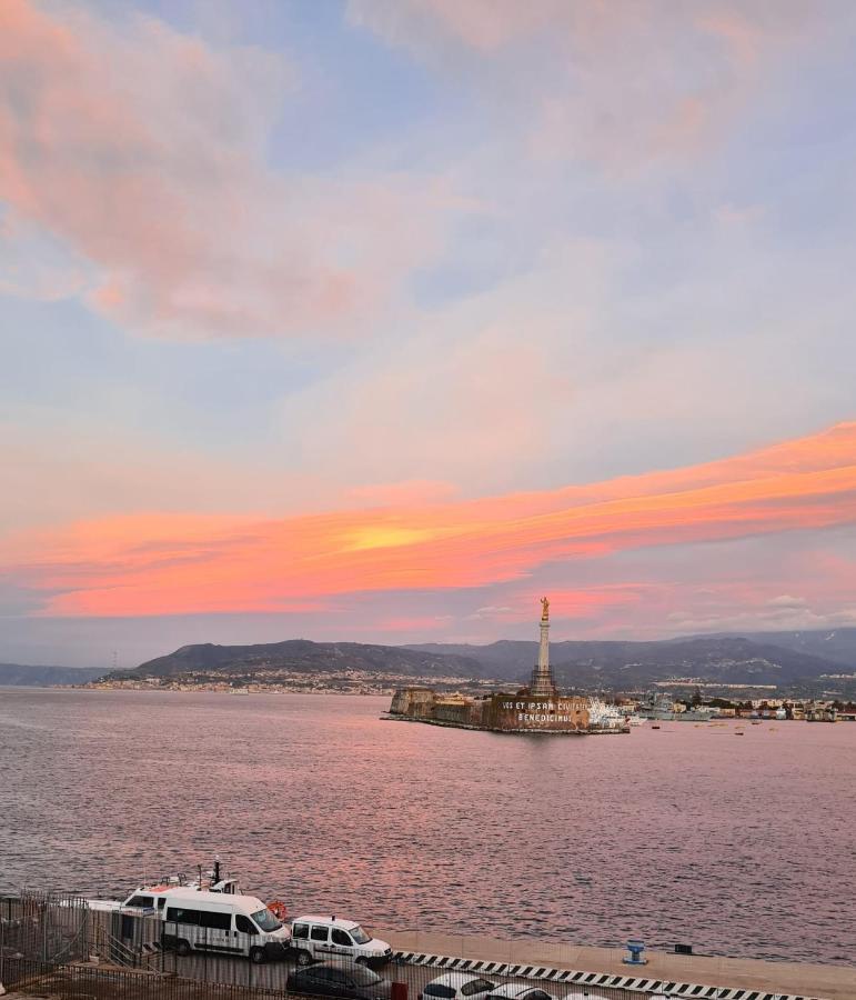 Jolly Charme Suite Messina Exterior foto